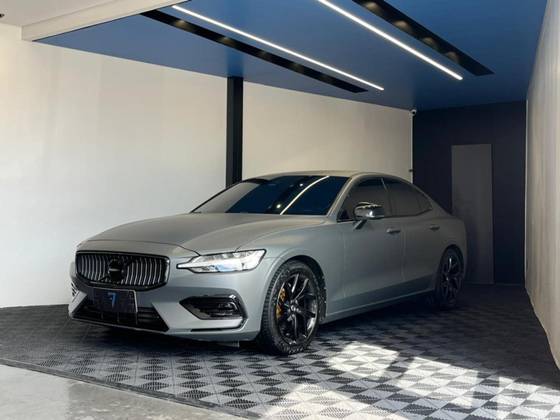 VOLVO S60 2.0 T4 MOMENTUM GASOLINA 4P AUTOMÁTICO